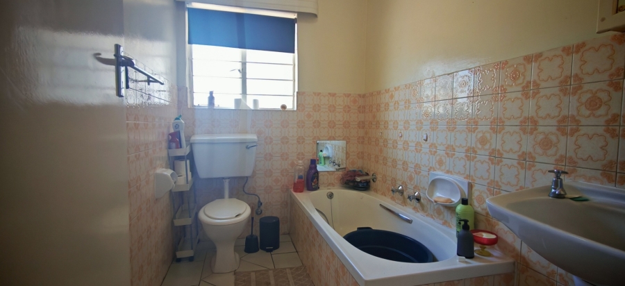 3 Bedroom Property for Sale in Brackenhurst Gauteng