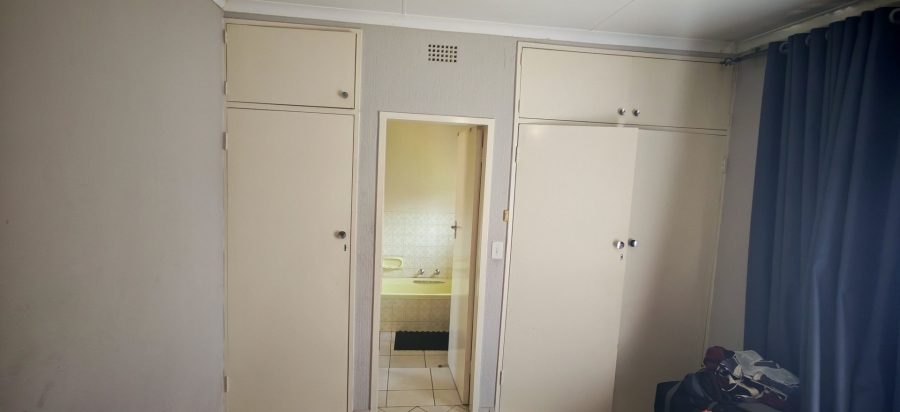 3 Bedroom Property for Sale in Brackenhurst Gauteng