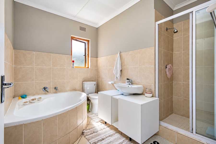 To Let 2 Bedroom Property for Rent in Paulshof Gauteng