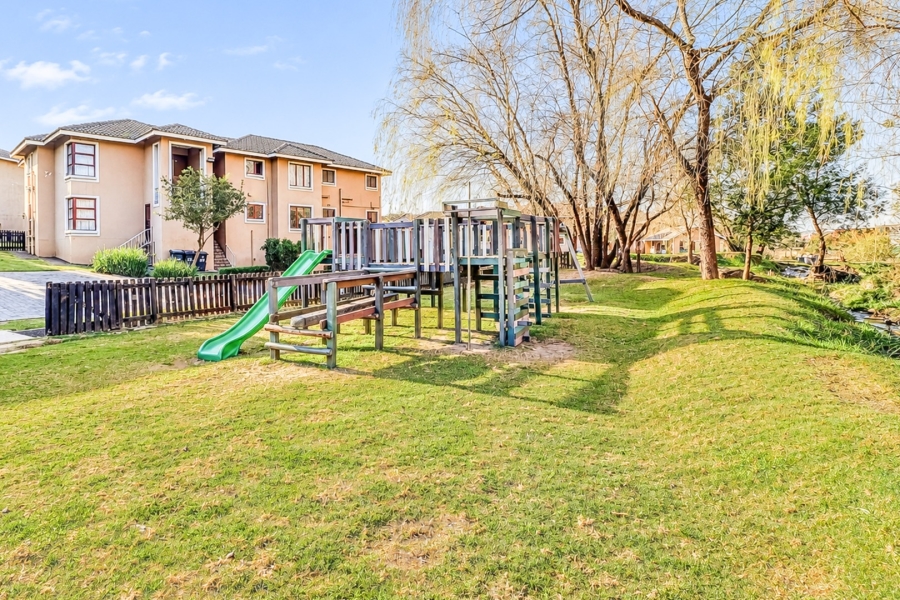 To Let 2 Bedroom Property for Rent in Paulshof Gauteng