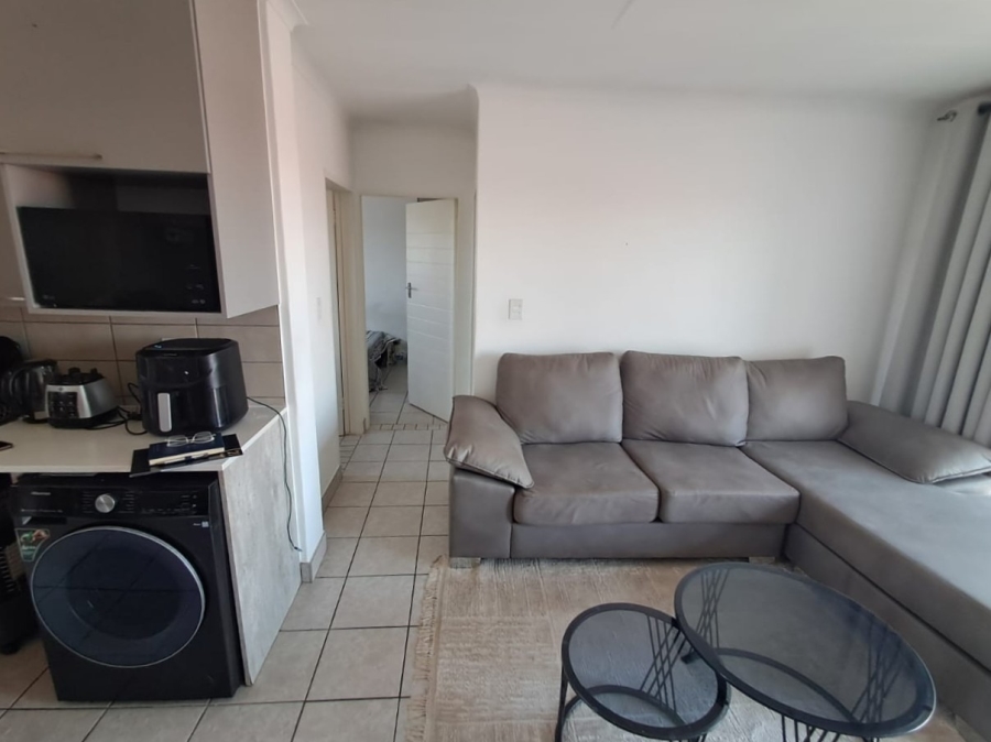 2 Bedroom Property for Sale in Monavoni Gauteng