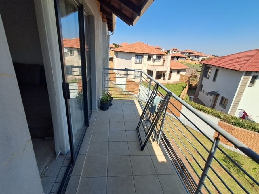 2 Bedroom Property for Sale in Monavoni Gauteng