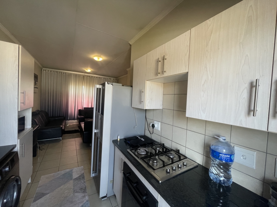 2 Bedroom Property for Sale in Noordwyk Gauteng