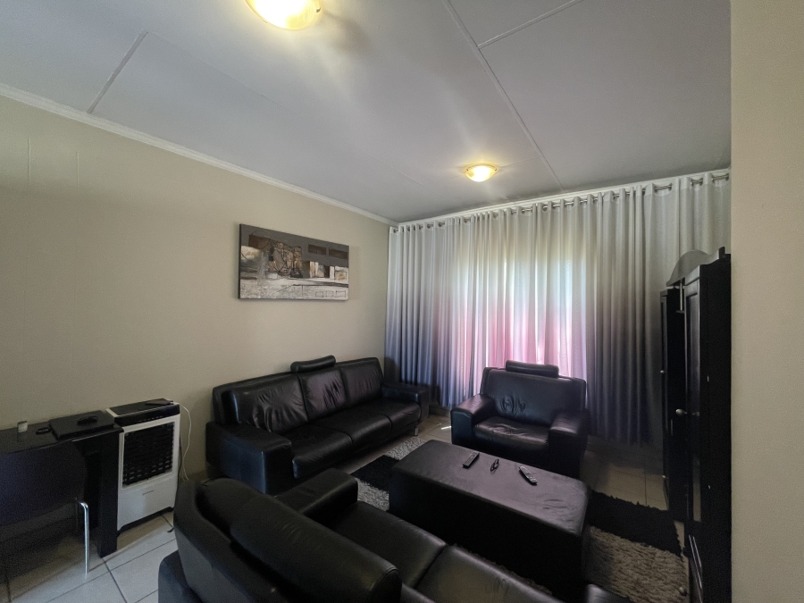 2 Bedroom Property for Sale in Noordwyk Gauteng