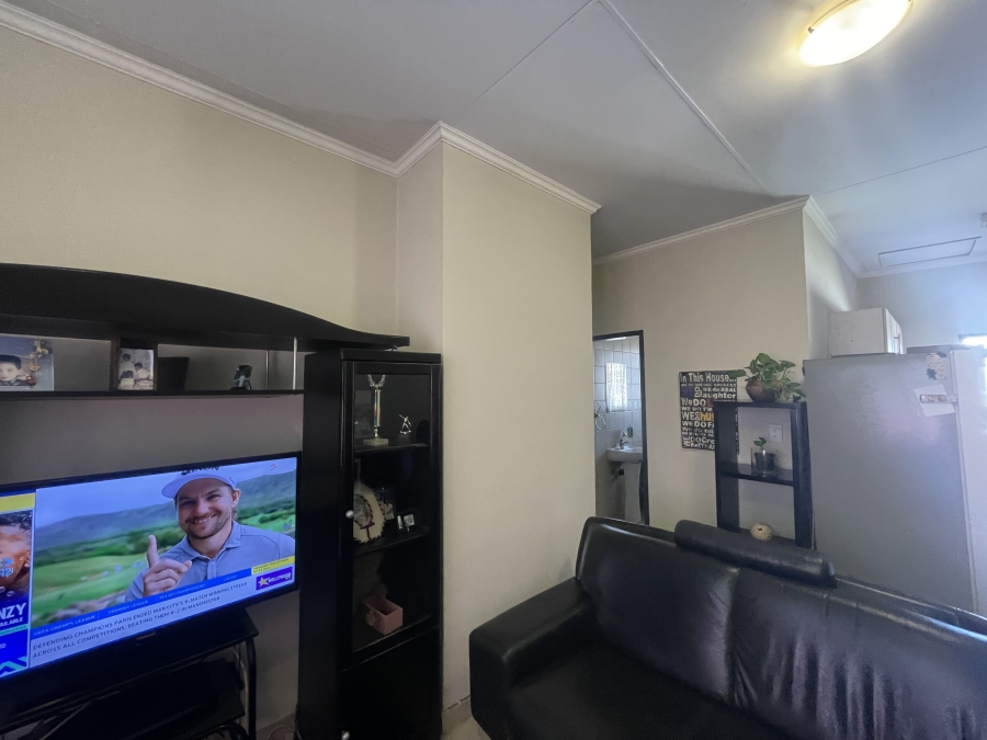 2 Bedroom Property for Sale in Noordwyk Gauteng