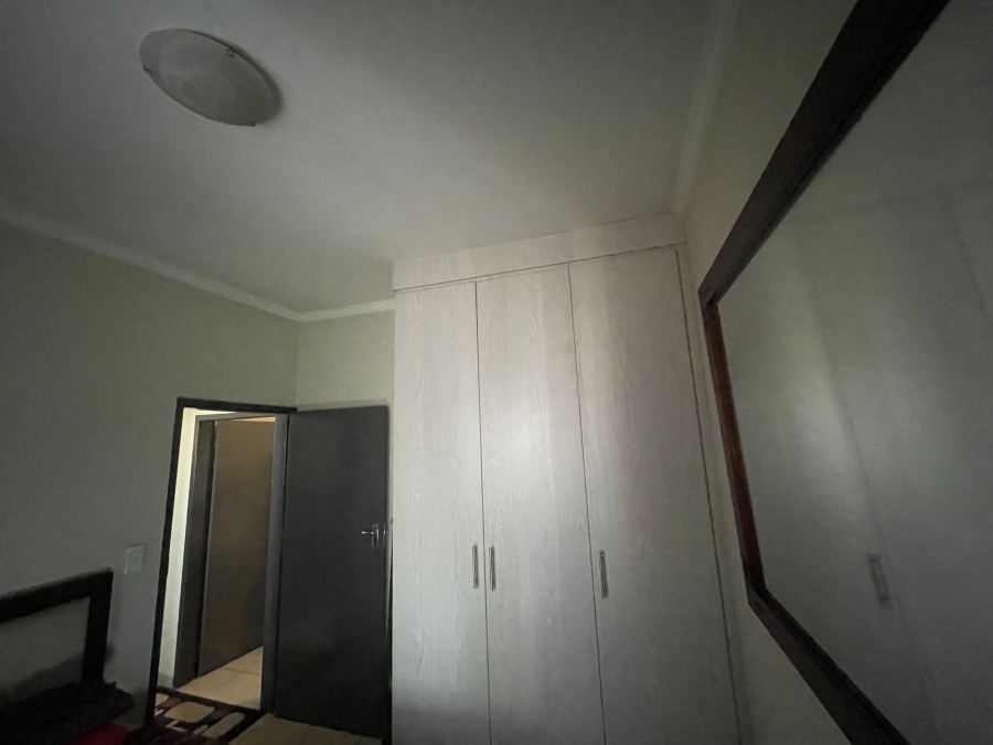 2 Bedroom Property for Sale in Noordwyk Gauteng