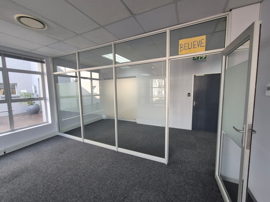 To Let Commercial Property for Rent in Die Hoewes Gauteng