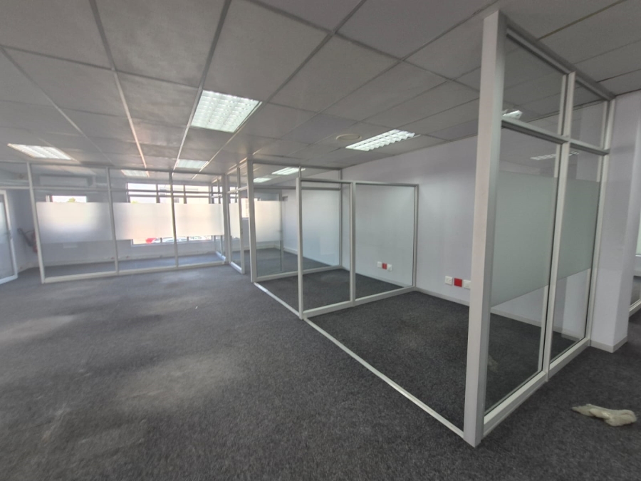 To Let Commercial Property for Rent in Die Hoewes Gauteng