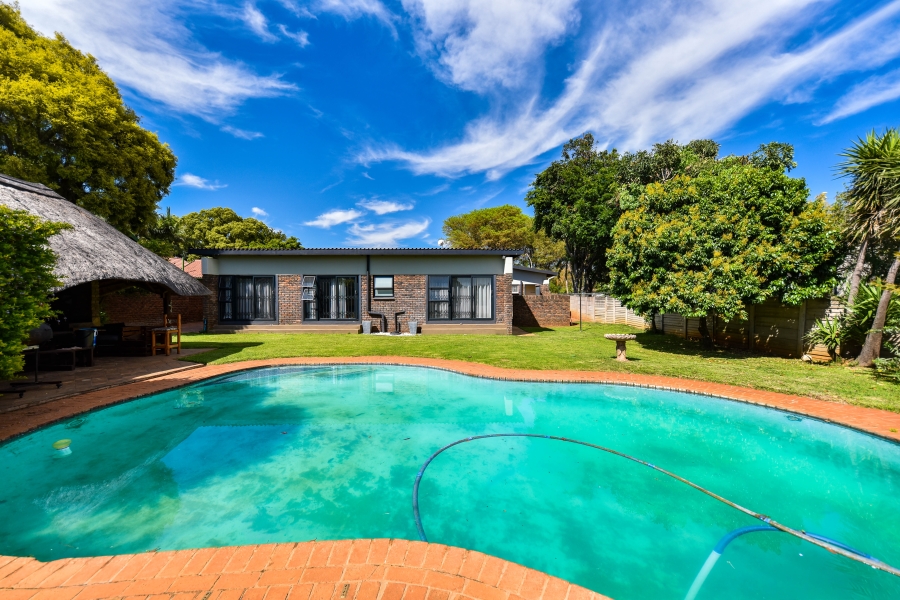 4 Bedroom Property for Sale in Sinoville Gauteng