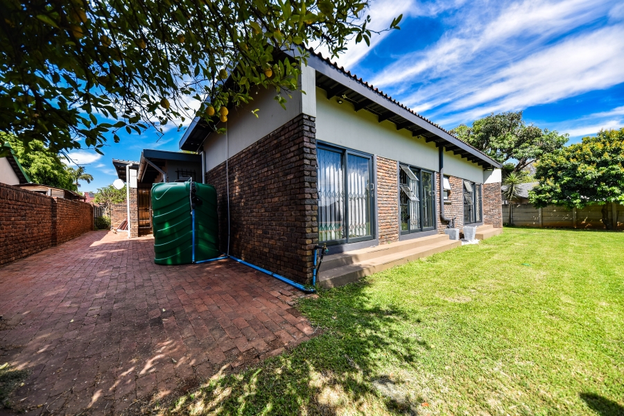 4 Bedroom Property for Sale in Sinoville Gauteng