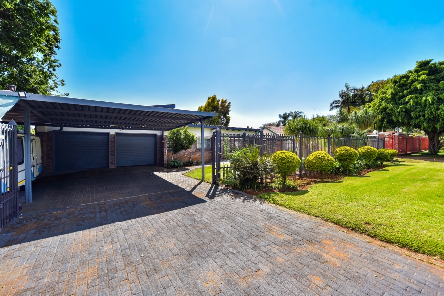 4 Bedroom Property for Sale in Sinoville Gauteng
