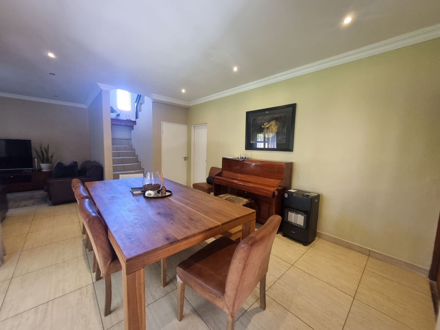 To Let 3 Bedroom Property for Rent in Equestria Gauteng