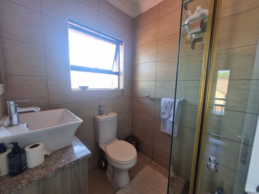 To Let 3 Bedroom Property for Rent in Equestria Gauteng
