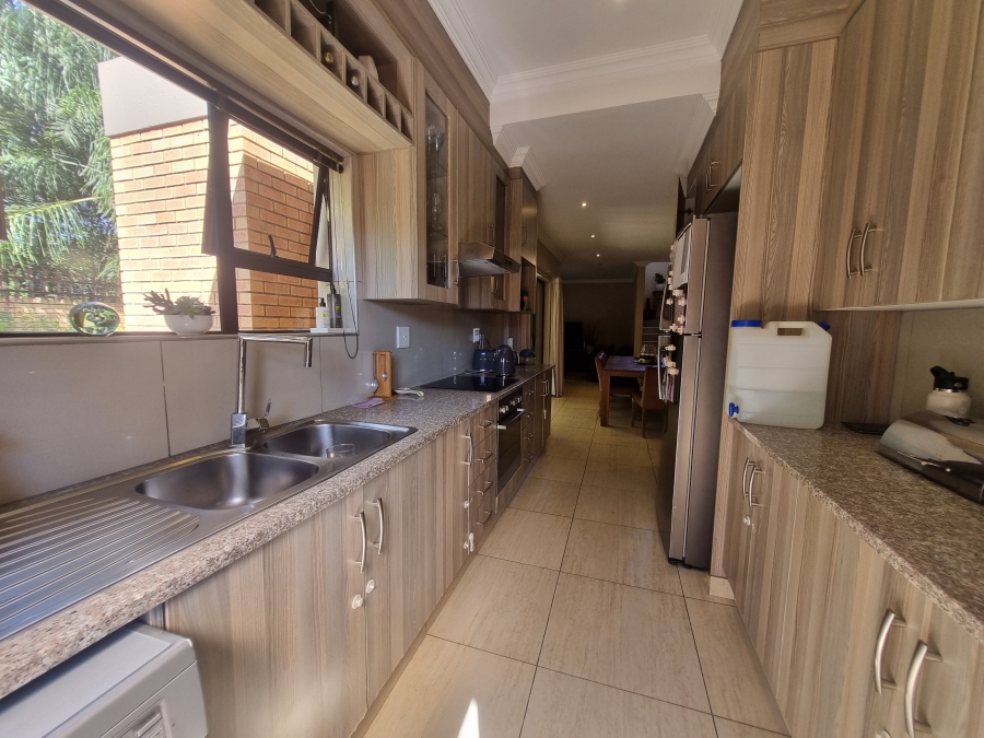 To Let 3 Bedroom Property for Rent in Equestria Gauteng