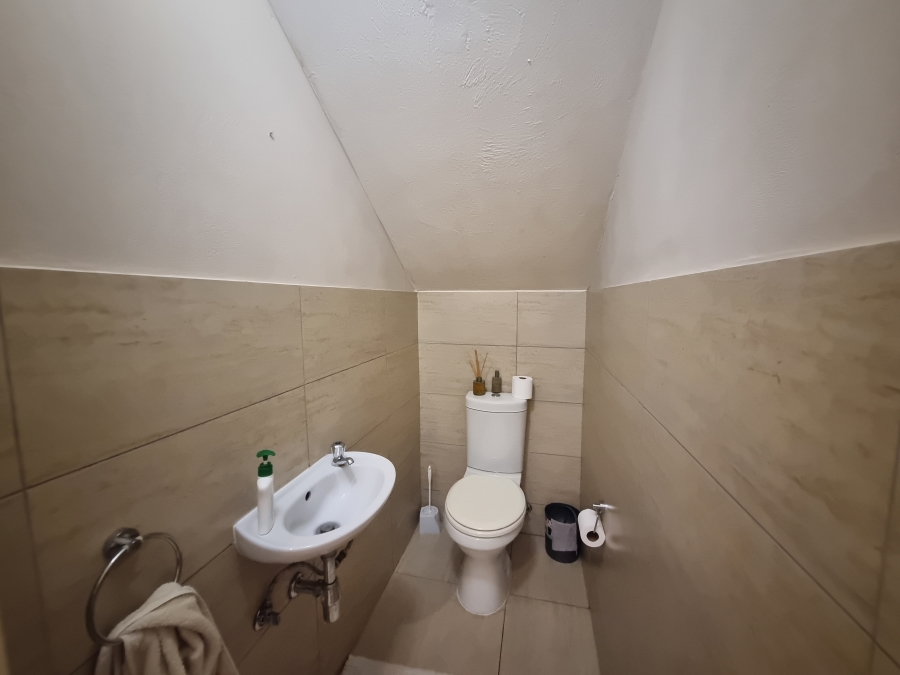 To Let 3 Bedroom Property for Rent in Equestria Gauteng