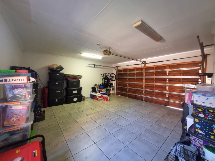 To Let 3 Bedroom Property for Rent in Equestria Gauteng