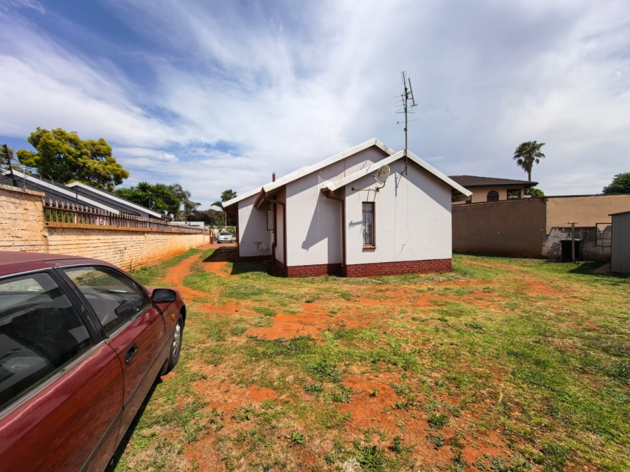 3 Bedroom Property for Sale in Lenasia South Gauteng