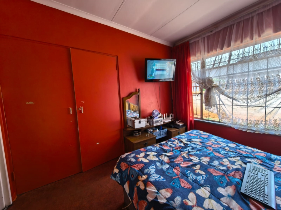 3 Bedroom Property for Sale in Lenasia South Gauteng