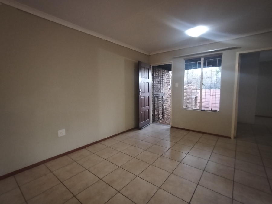 2 Bedroom Property for Sale in Groblerpark Gauteng