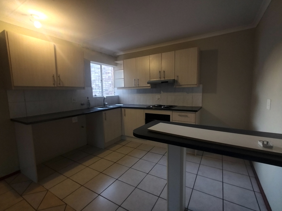 2 Bedroom Property for Sale in Groblerpark Gauteng
