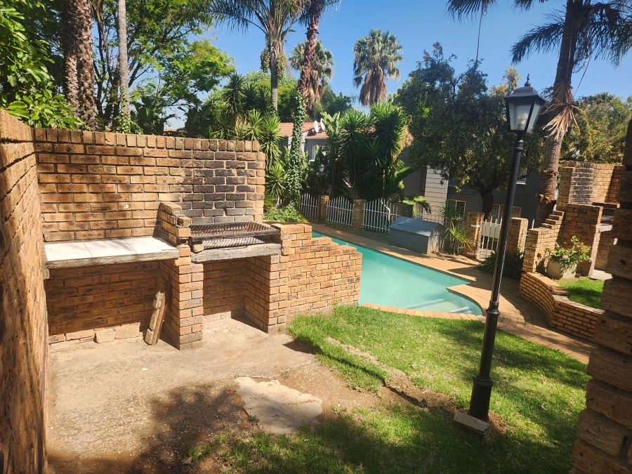 To Let 2 Bedroom Property for Rent in Wilgeheuwel Gauteng