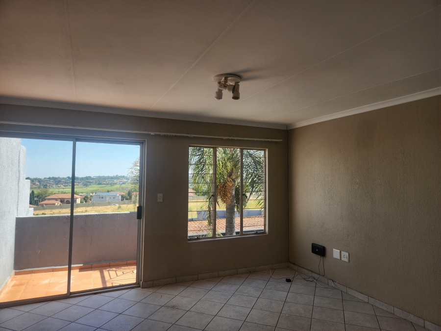 To Let 2 Bedroom Property for Rent in Wilgeheuwel Gauteng