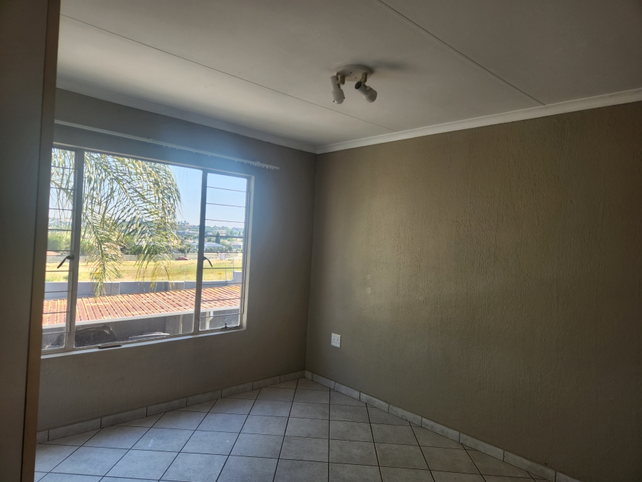 To Let 2 Bedroom Property for Rent in Wilgeheuwel Gauteng