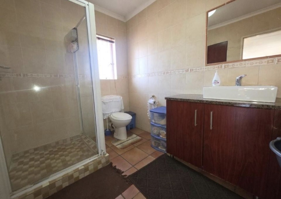 4 Bedroom Property for Sale in Brackendowns Gauteng