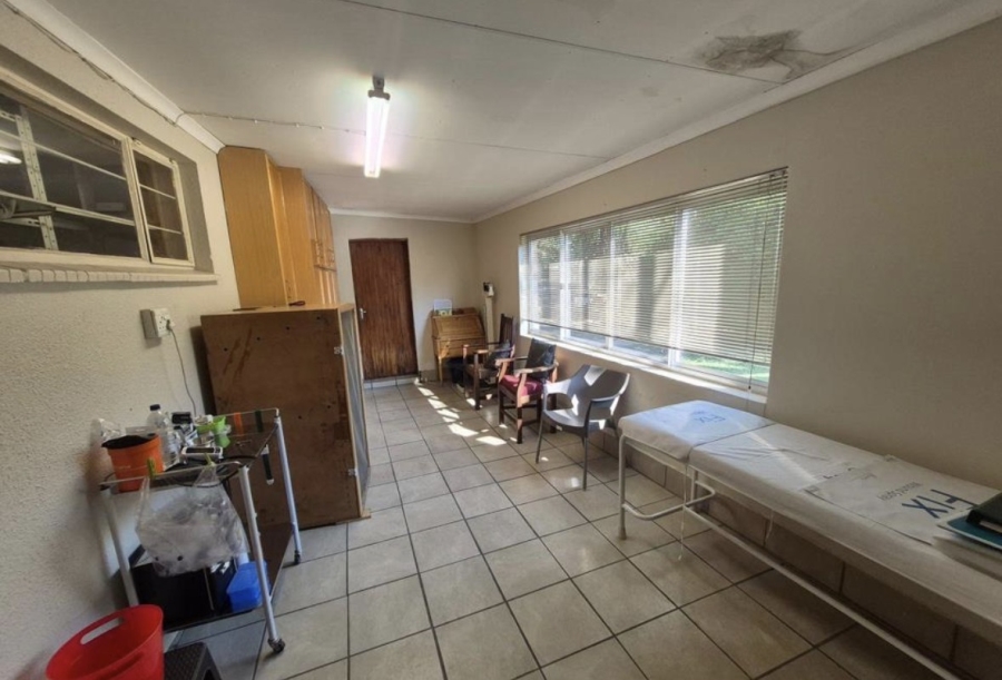 4 Bedroom Property for Sale in Brackendowns Gauteng