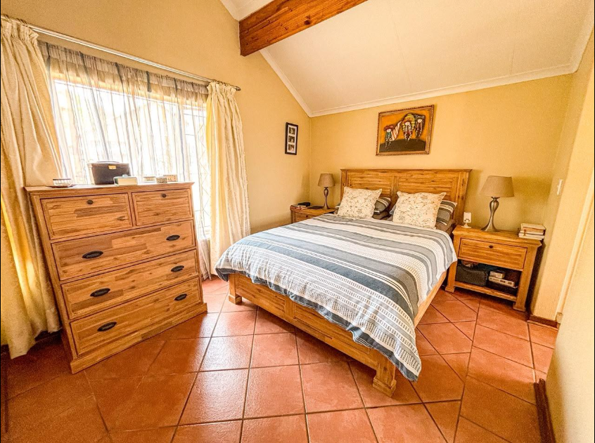 2 Bedroom Property for Sale in Bassonia Gauteng