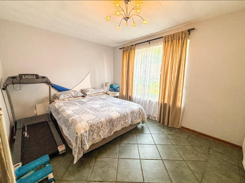 2 Bedroom Property for Sale in Bassonia Gauteng