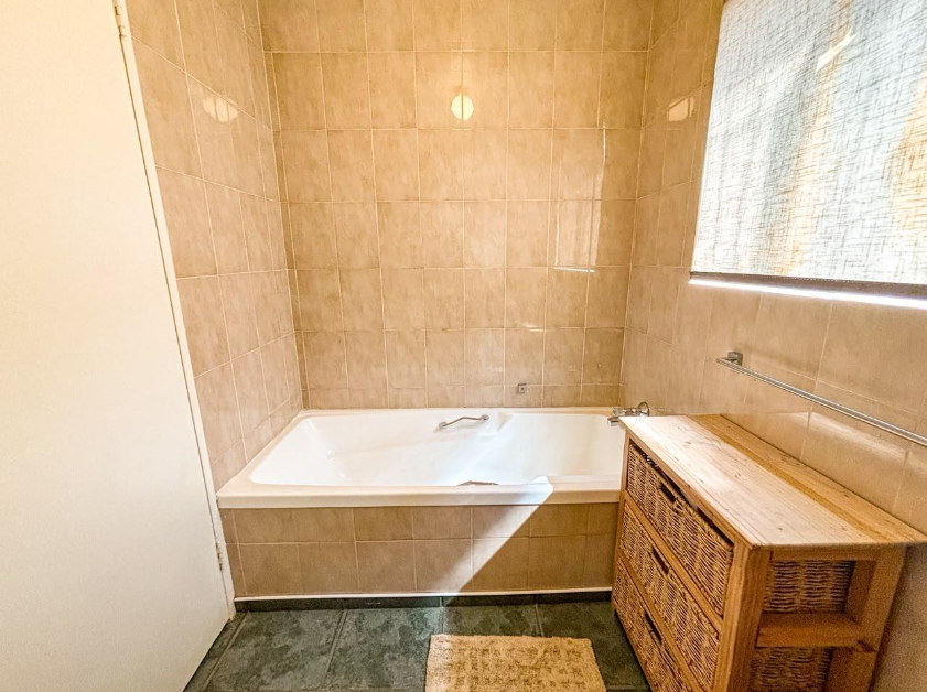 2 Bedroom Property for Sale in Bassonia Gauteng