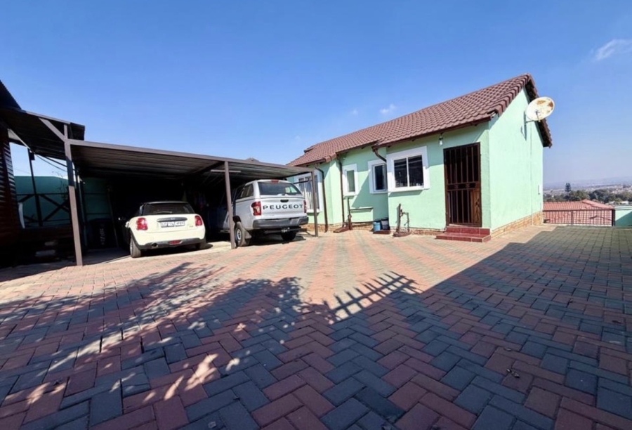 3 Bedroom Property for Sale in Naturena Gauteng