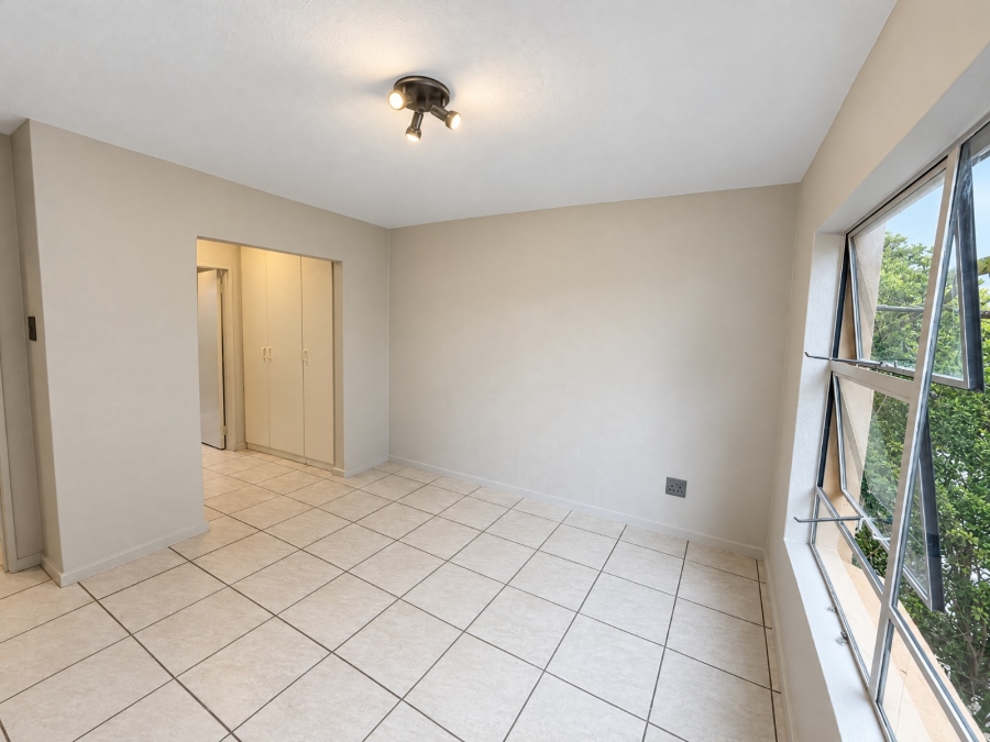 To Let 2 Bedroom Property for Rent in Bryanston Gauteng