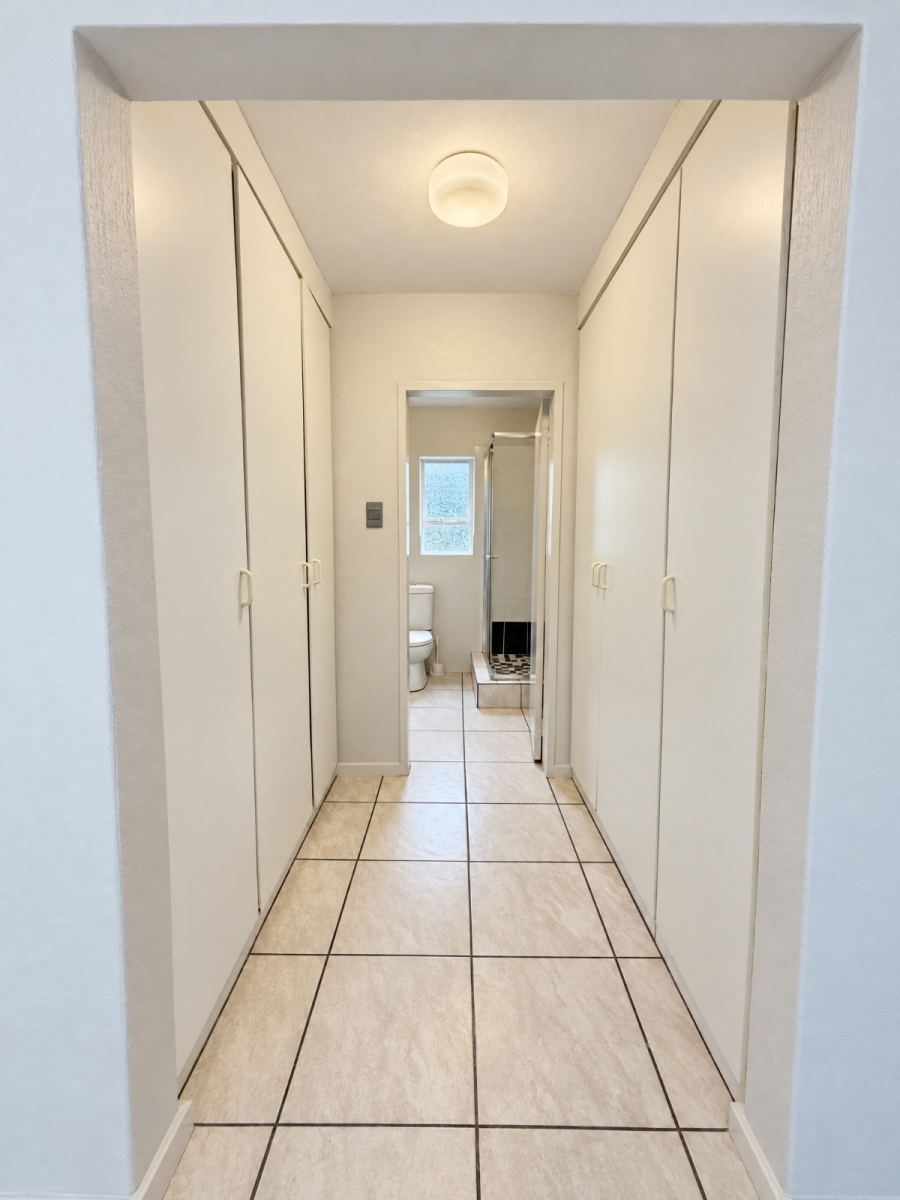 To Let 2 Bedroom Property for Rent in Bryanston Gauteng