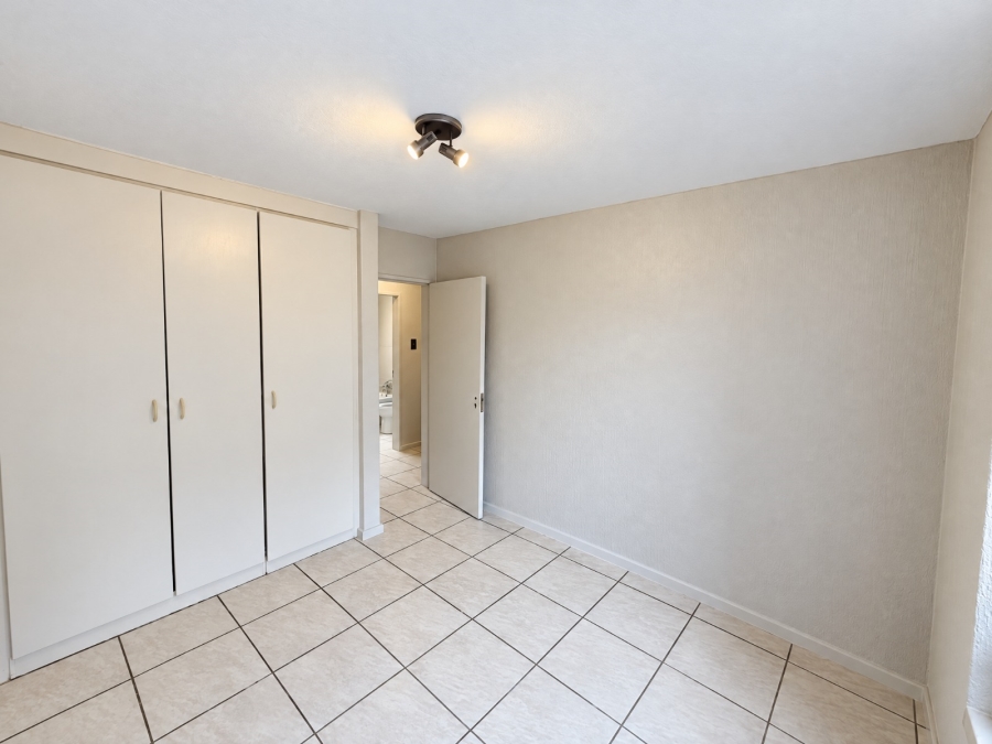 To Let 2 Bedroom Property for Rent in Bryanston Gauteng