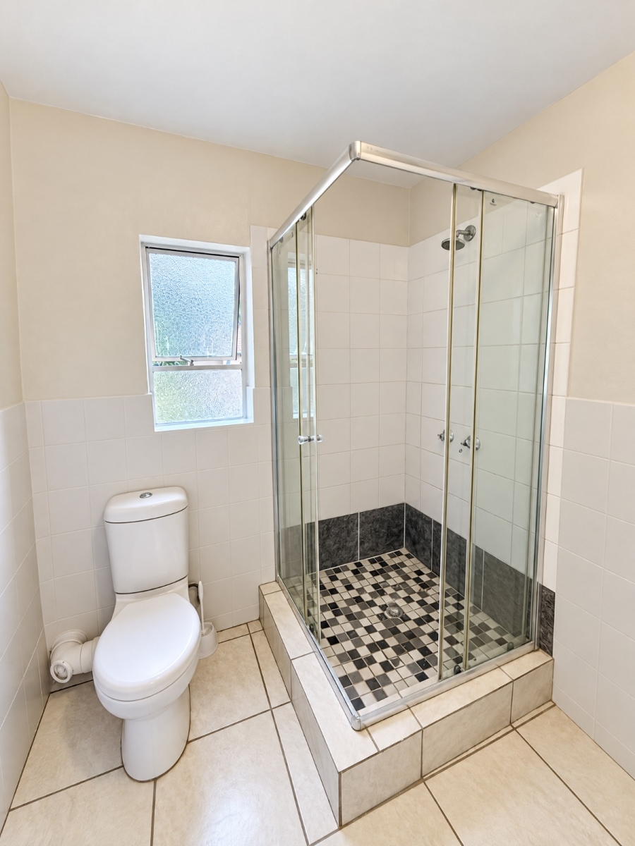 To Let 2 Bedroom Property for Rent in Bryanston Gauteng