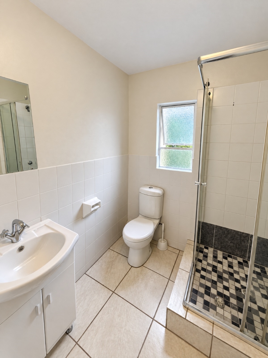 To Let 2 Bedroom Property for Rent in Bryanston Gauteng