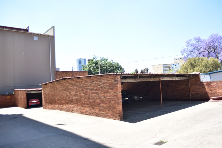 2 Bedroom Property for Sale in Pretoria Central Gauteng
