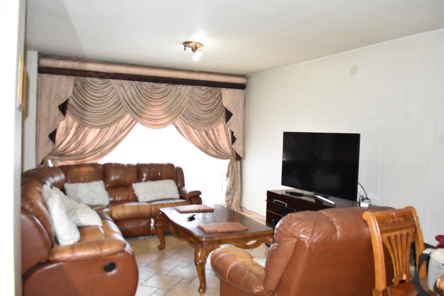 2 Bedroom Property for Sale in Pretoria Central Gauteng