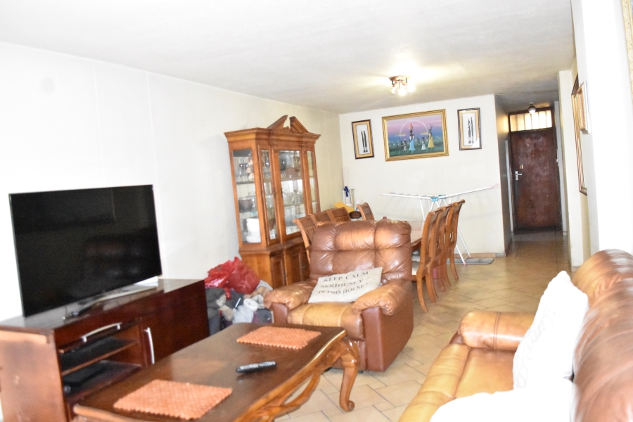 2 Bedroom Property for Sale in Pretoria Central Gauteng