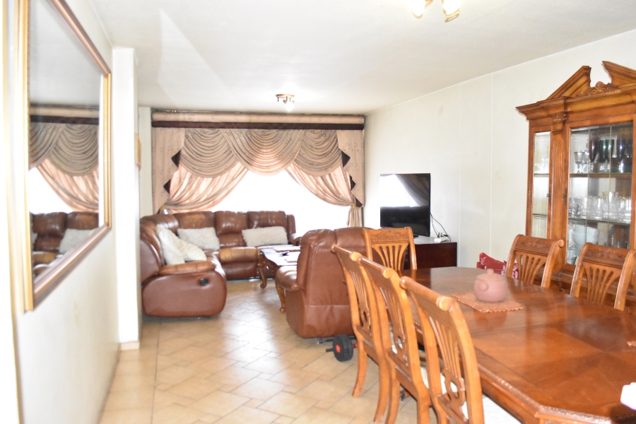 2 Bedroom Property for Sale in Pretoria Central Gauteng