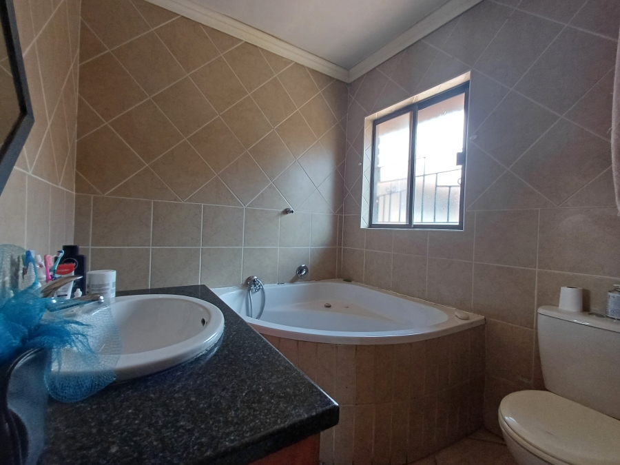 3 Bedroom Property for Sale in Eastleigh Gauteng