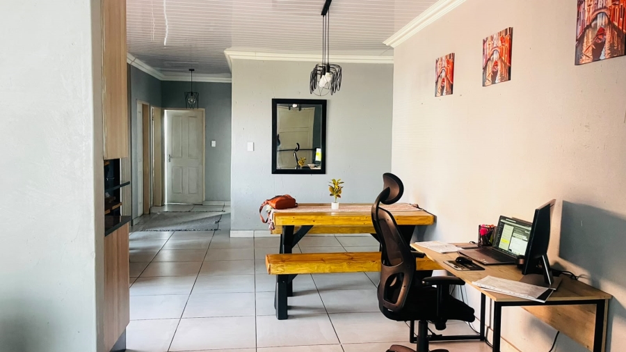 3 Bedroom Property for Sale in Crystal Park Gauteng