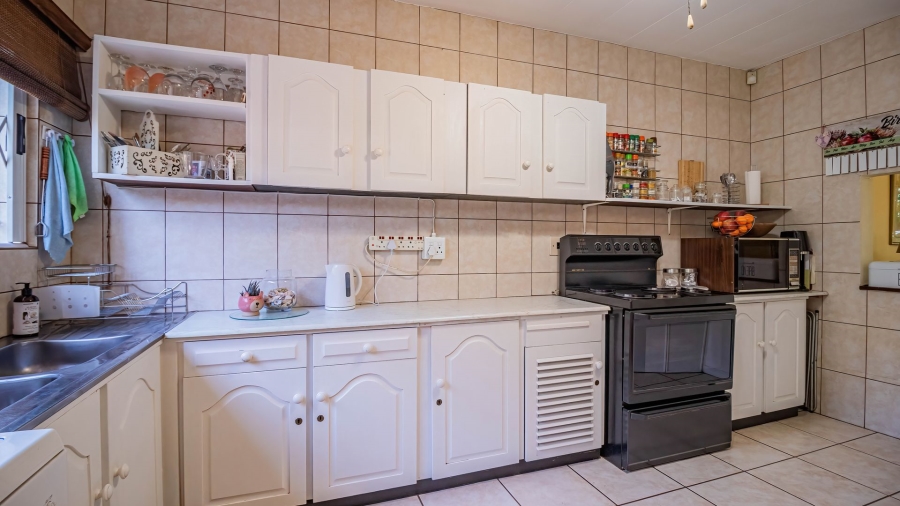 3 Bedroom Property for Sale in Selcourt Gauteng