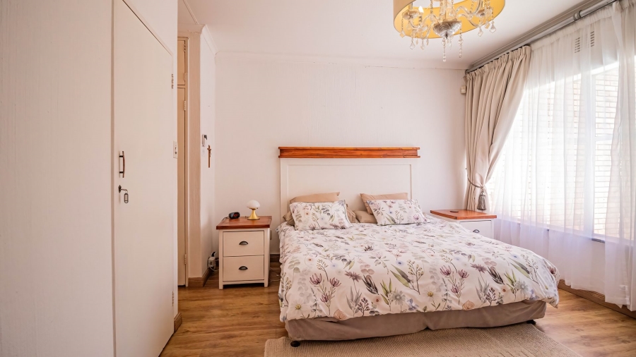 3 Bedroom Property for Sale in Selcourt Gauteng