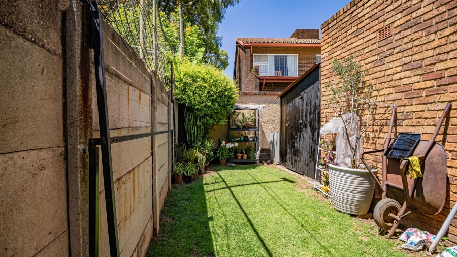 3 Bedroom Property for Sale in Selcourt Gauteng