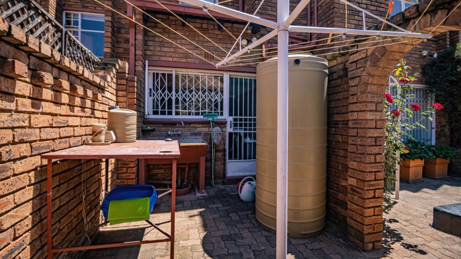 3 Bedroom Property for Sale in Selcourt Gauteng