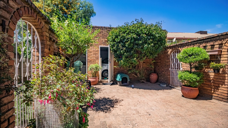 3 Bedroom Property for Sale in Selcourt Gauteng