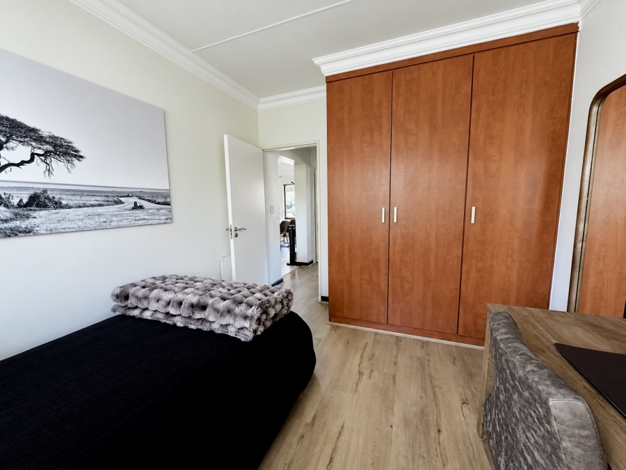 2 Bedroom Property for Sale in Sunninghill Gauteng